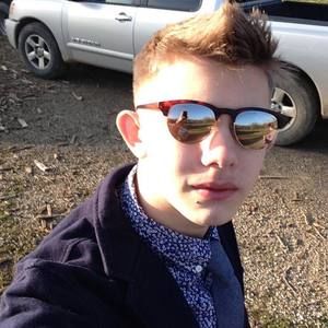 Meet your Posher, Carson